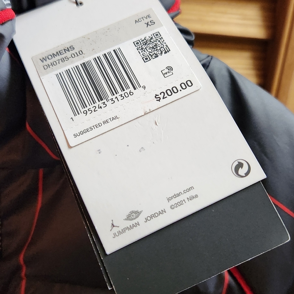 Air Jordan women puff jacket